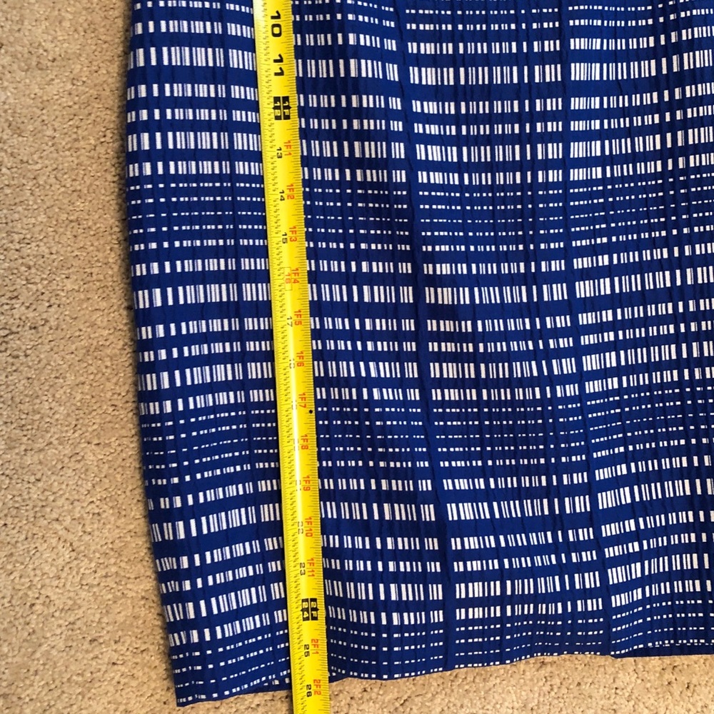 Banana republic pencil skirt - Picture 6 of 6